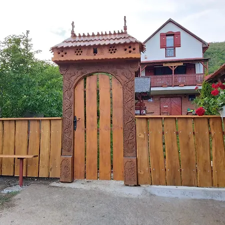 Szolocskei Vendeghaz Es Piheno 埃格尔